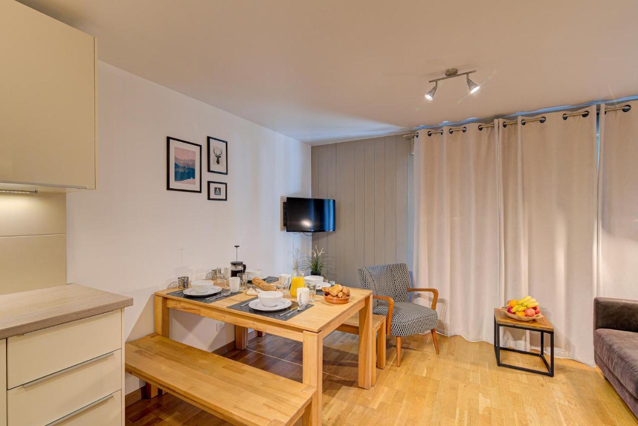 Apartment Fermes Du Montenvers B11 - Alpes Travel - Central Chamonix - Sleeps 4 Екстер'єр фото